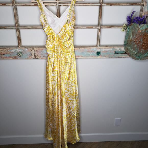 Morgan & C Yellow and White Dress with Crystal Neckline size 1/2 - Picture 4 of 12
